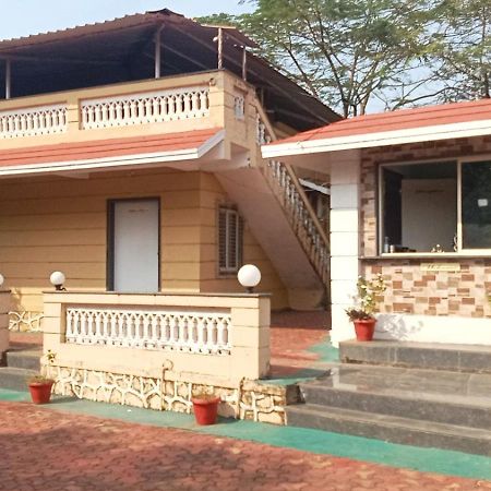 Giriraj Garden Resort Vagholi  Eksteriør billede